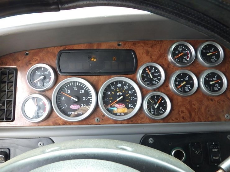 2006-peterbilt-387-image-32