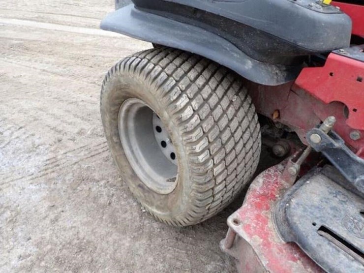 2024-toro-z-master-6000-series-zero-turn-mower-729-image-19