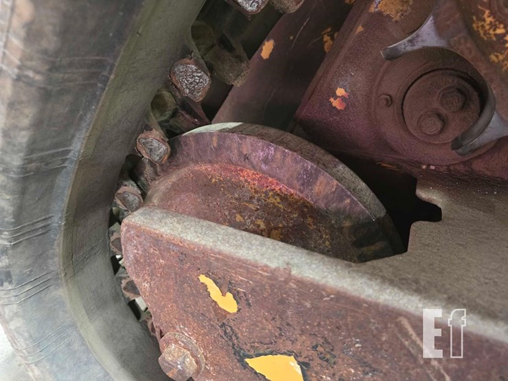 2015-caterpillar-259d-image-34