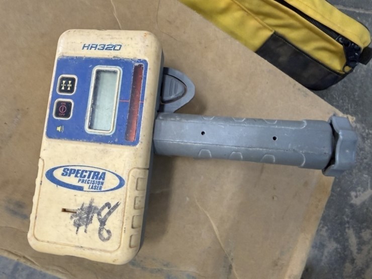 spectra-precision-ll400-laser-level-image-7