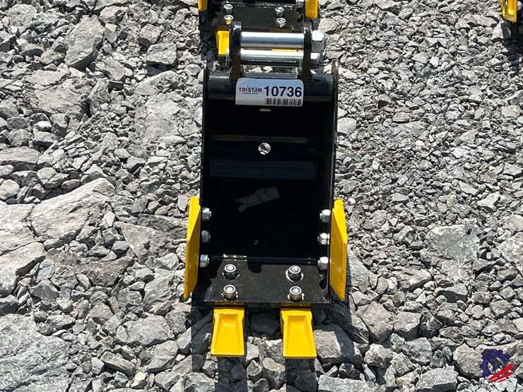 unused-2026-ce-8"-toothed-bucket-image-8