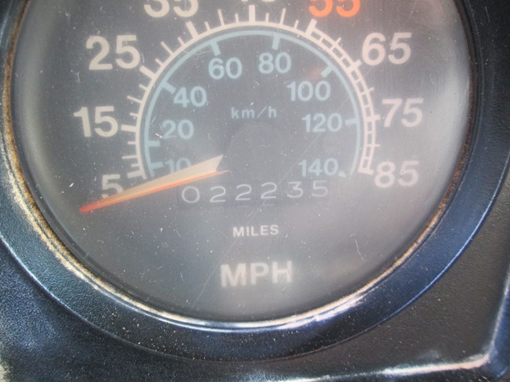 1981-international-s1800-image-39