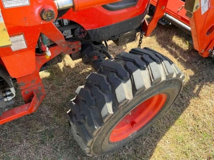 2018-kioti-dk4210-se-tractor-image-15