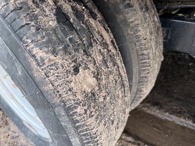 2024-massey-ferguson-8-image-13