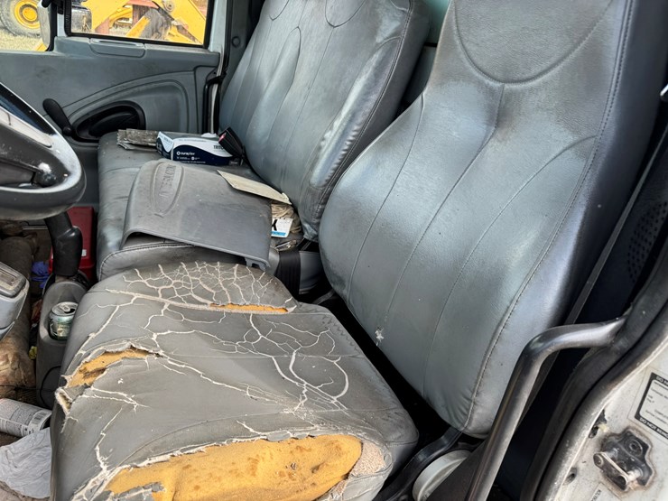 2007-international-durastar-4200-image-29