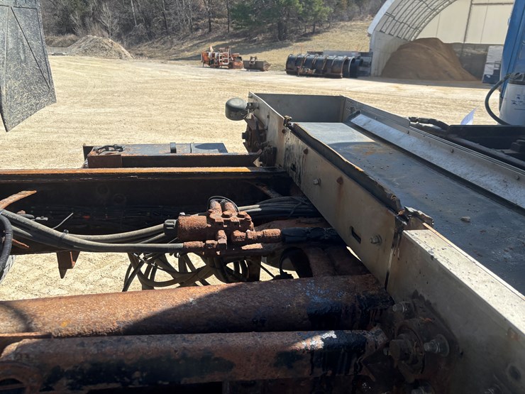 2006-international-7600-image-150