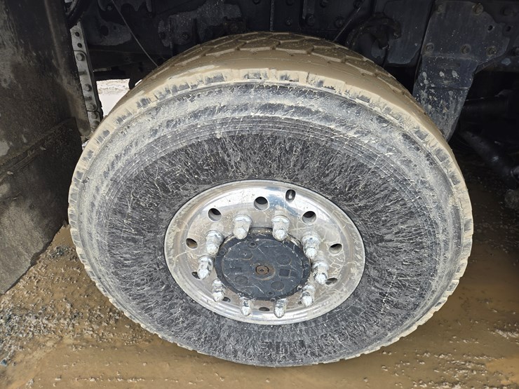 massey-ferguson-8-image-149