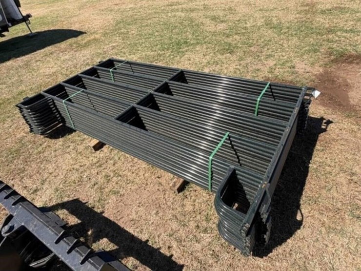 13--5’x9’-metal-livestock-panels-image-1