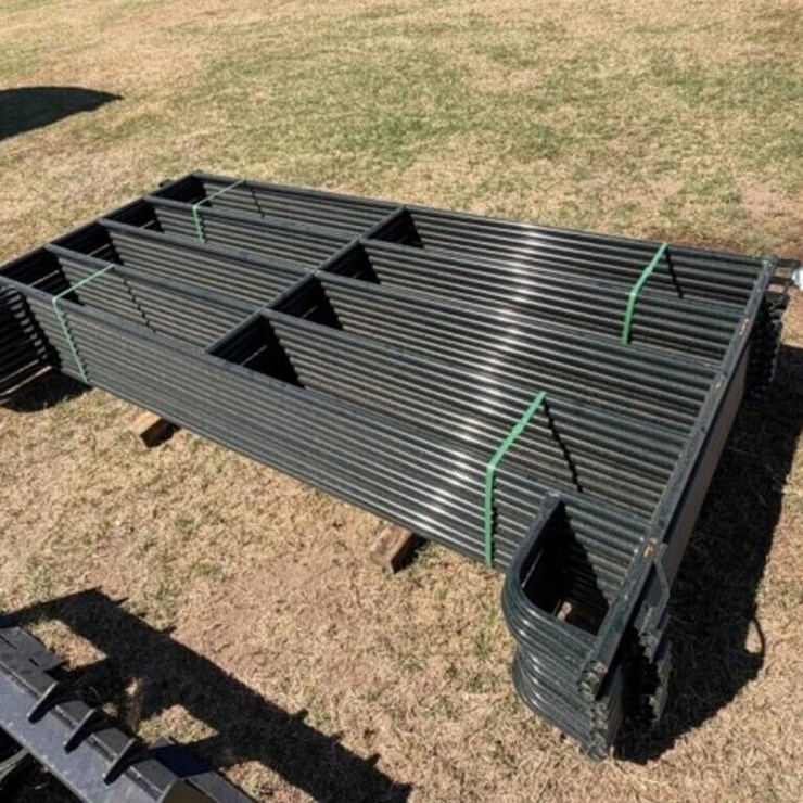 13- 5’x9’ Metal Livestock Panels