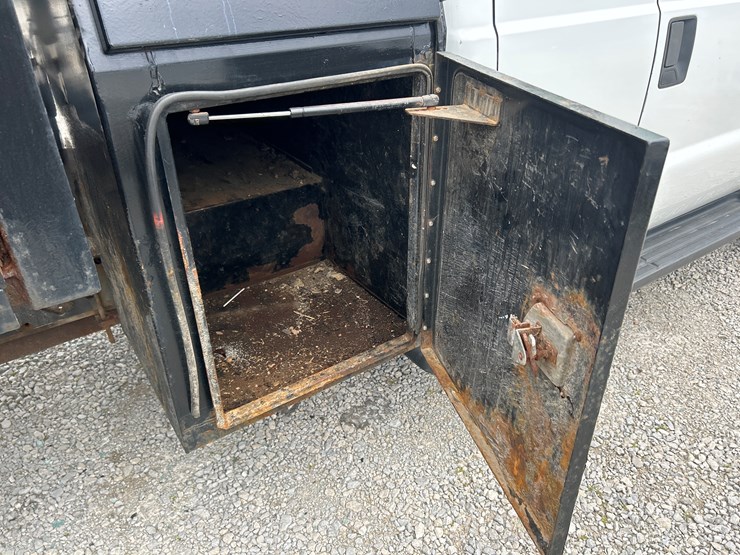 2012-ford-f450-image-15