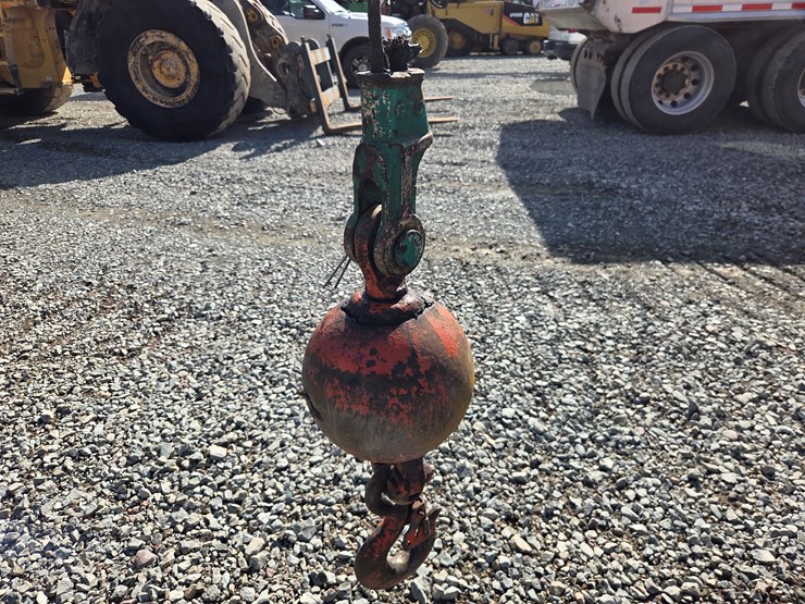 massey-ferguson-8-image-13