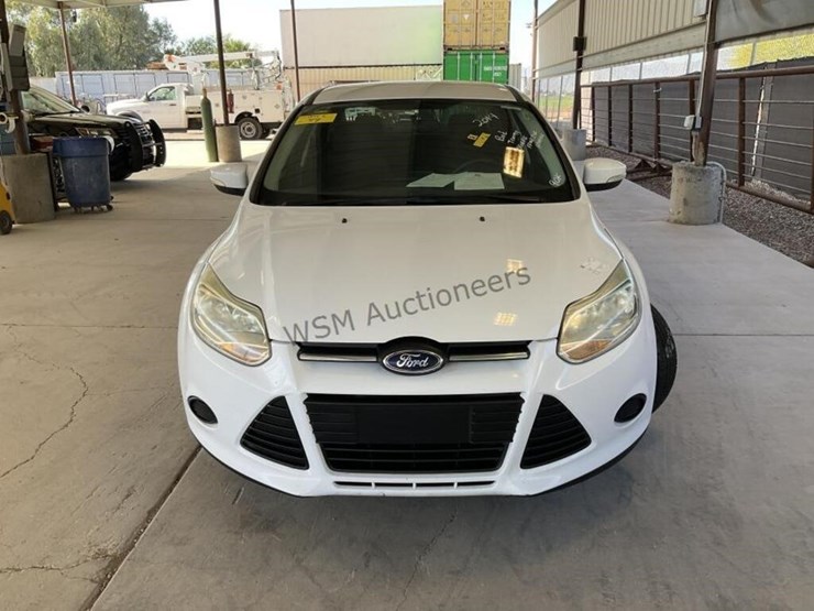 2014-ford-focus-se-sdn-image-3