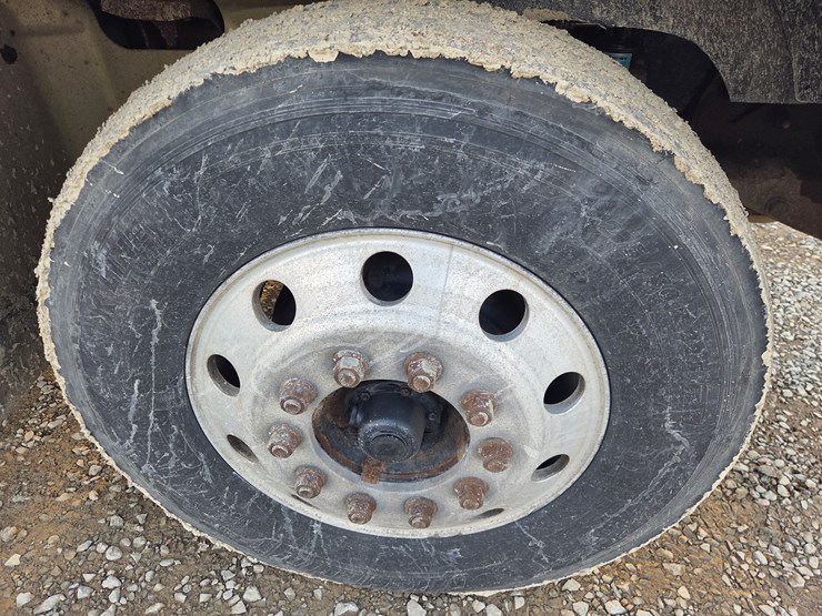 2005-caterpillar-c13-image-76