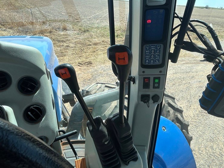 2010-new-holland-t9020-image-28