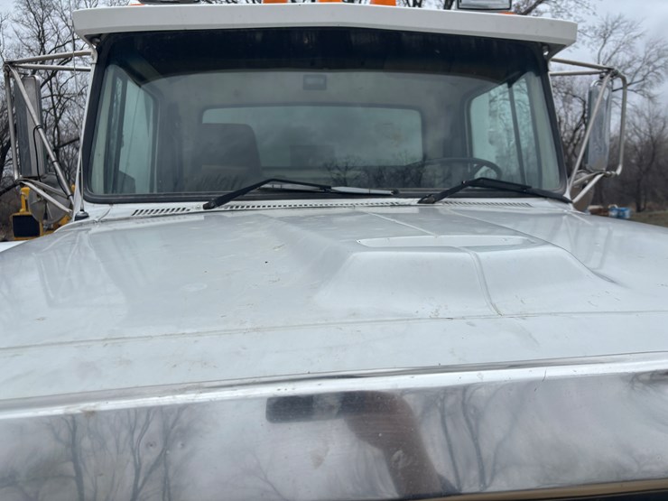 1997-ford-lt8000-image-13