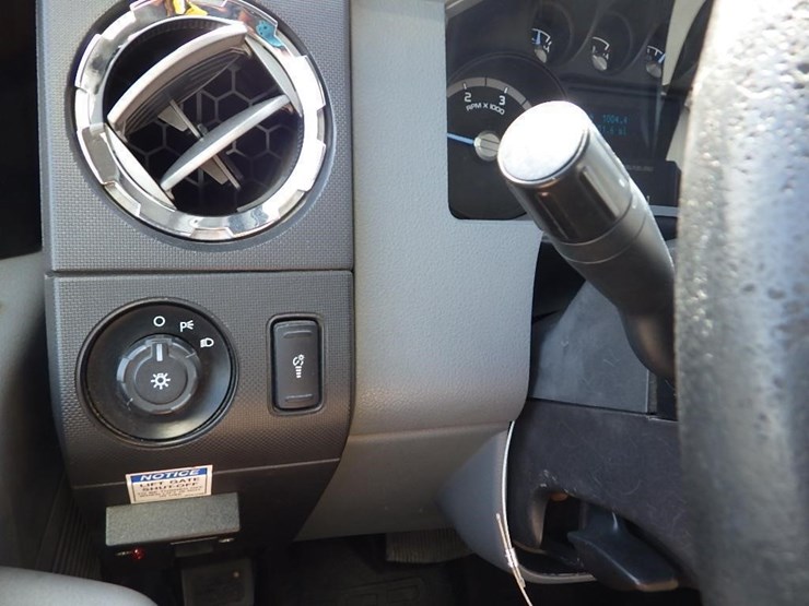 2016-ford-f650-xlt-image-36