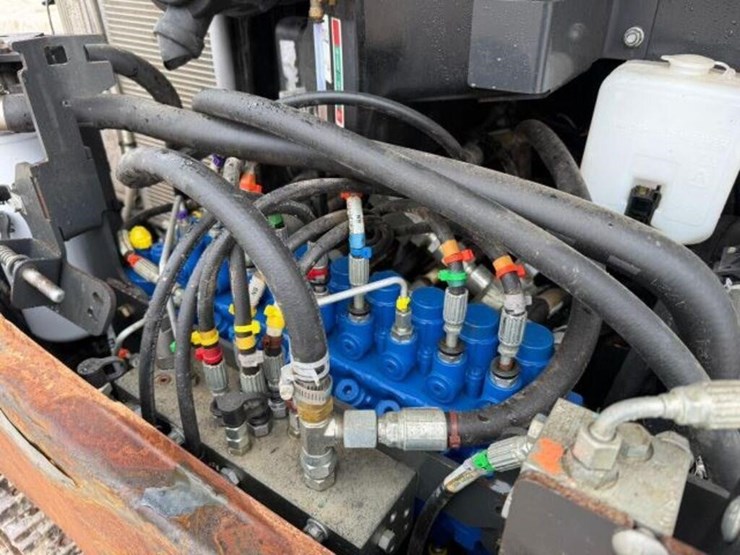 2019-bobcat-e85-image-27