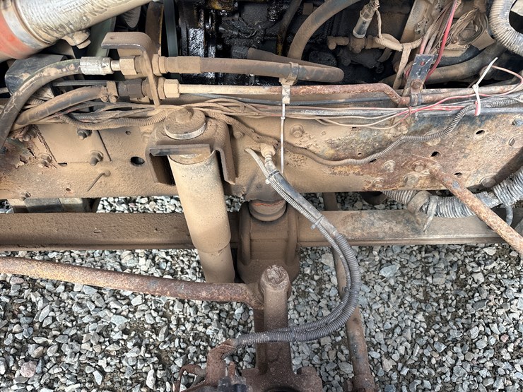 2000-gmc-t6500-image-57