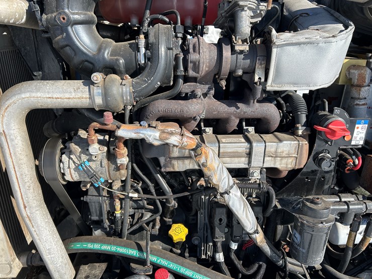 massey-ferguson-8-image-46