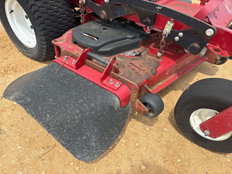 2017-toro-"300-series"-60"-zero-turn-mower-(1,441-hours)-image-13