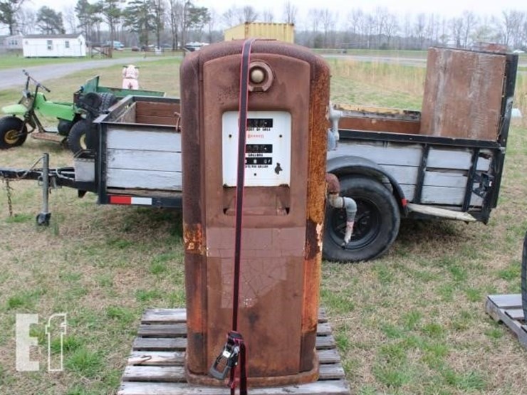#1111-vintage-bennett-gas-pump-mod-766-has-rust-mi-image-4
