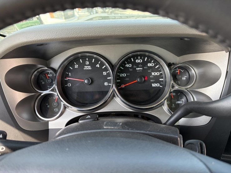 2012-gmc-sierra-2500-image-16