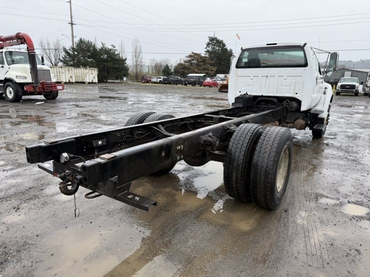 2008-ford-f750-image-4