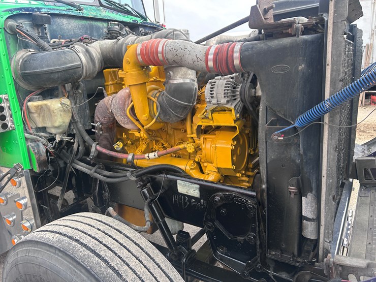 1999-peterbilt-379-image-70