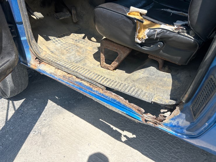 1998-dodge-3500-image-10