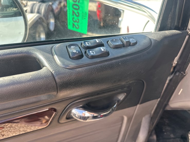 2013-peterbilt-365-image-33