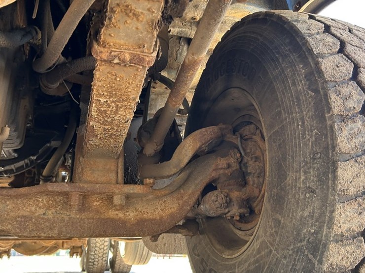 #1114-•-2005-western-star-tri-axle-heavy-haul-truck-tractor-image-34