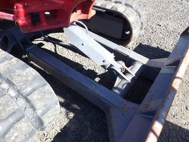 takeuchi-tb260-image-32