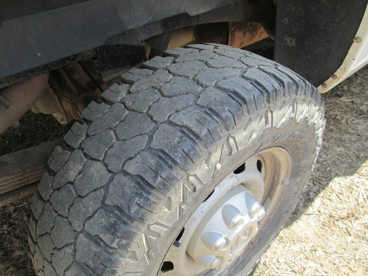 2012-dodge-2500-image-12