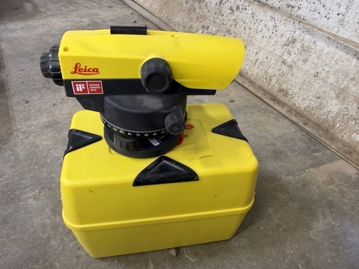 leica-na524-automatic-level-image-1