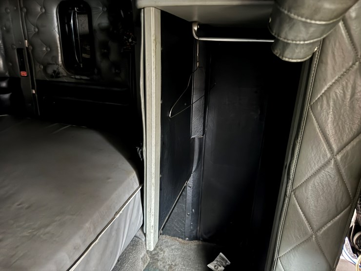 1995-kenworth-t600-image-42