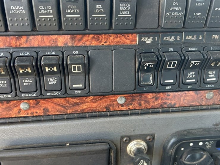 2006-western-star-4900-image-91