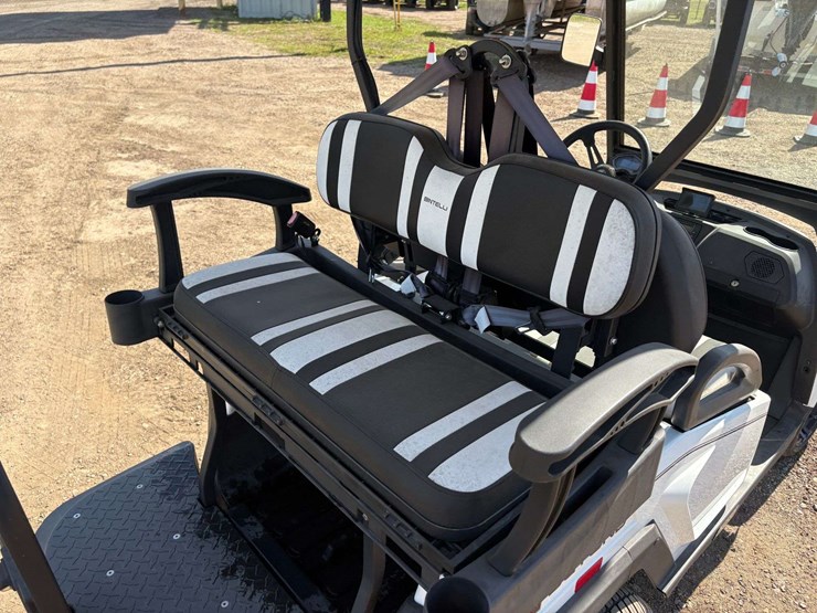 2023-bintelli-electric-golf-cart-w/-on-board-charger-(14-miles-showing)-image-11