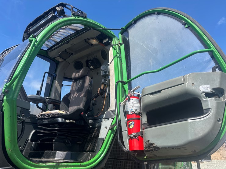 2011-deere-1270e-image-66