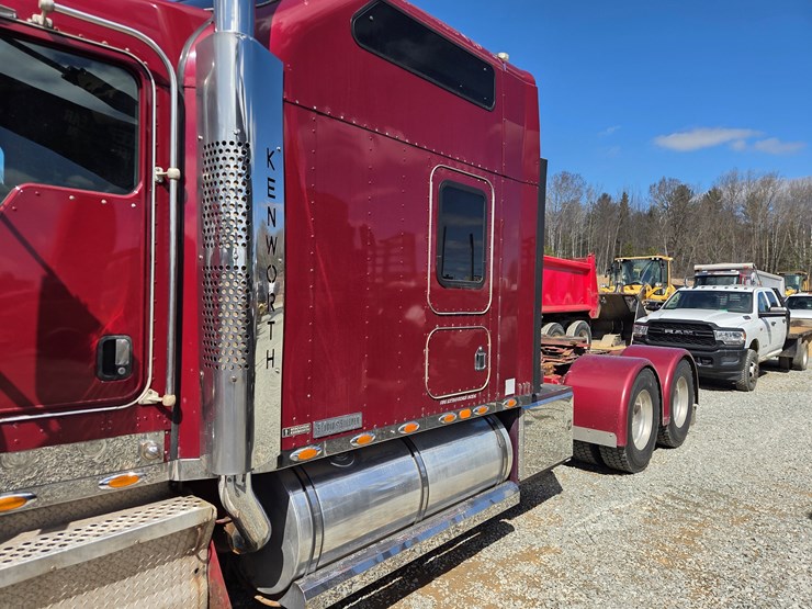 2006-kenworth-w900-image-22