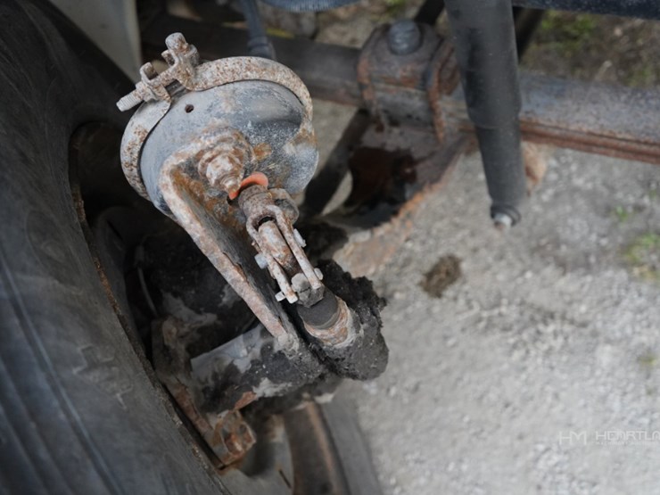 2012-hino-338-image-23