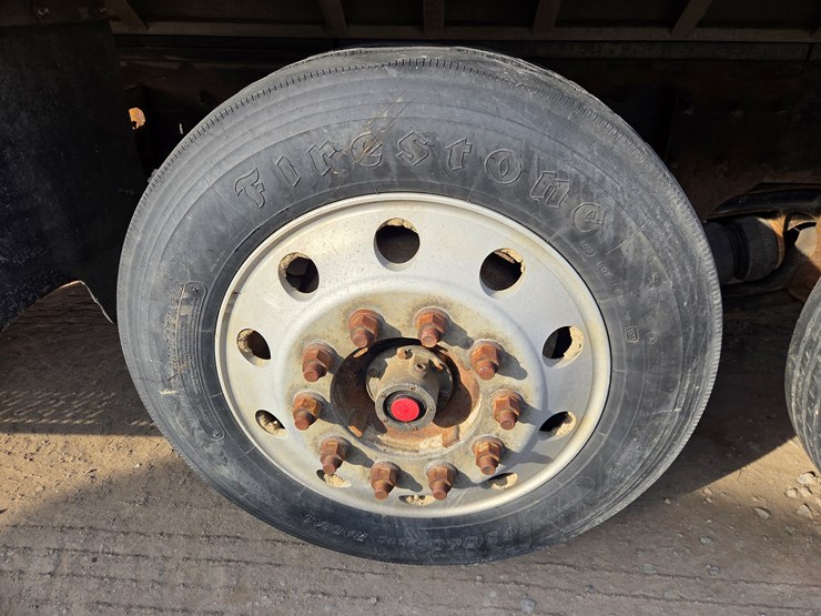 2012-international-7600-image-82