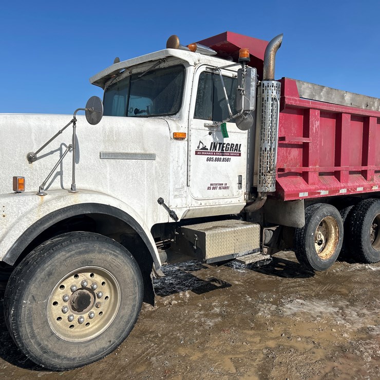 1986 INTERNATIONAL F9370