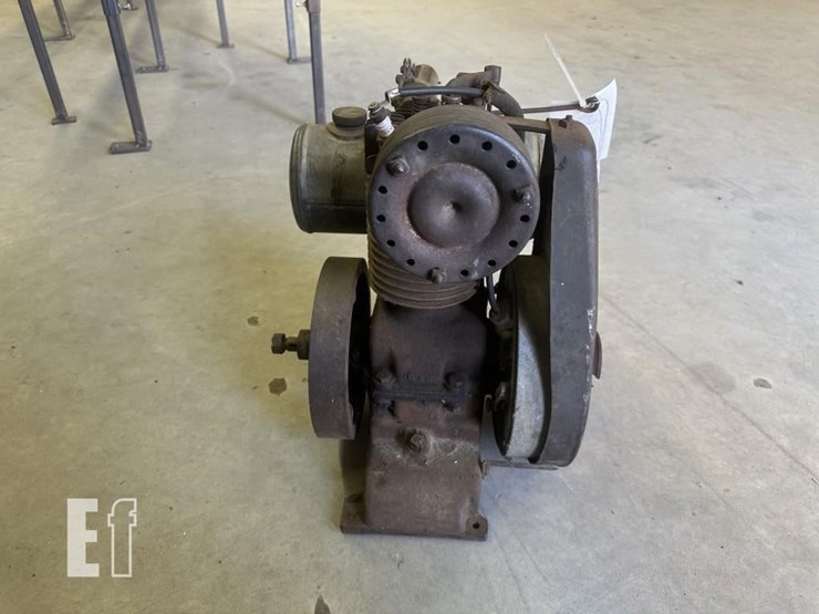 vintage-hit-&-miss-engine-image-5