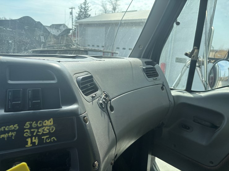 1999-sterling-l9513-image-39