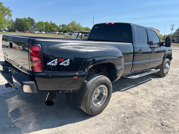 2006-chevrolet-3500-image-7