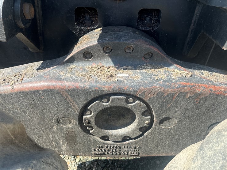 2011-deere-1270e-image-80