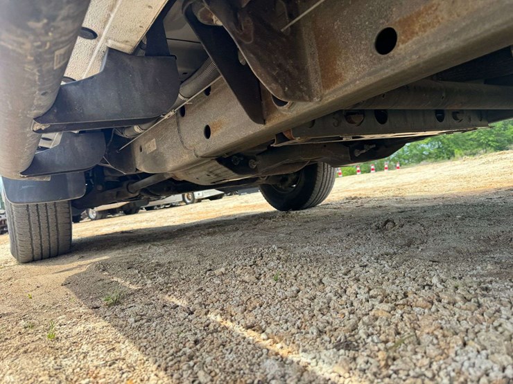 2017-chevrolet-silverado-2500-image-26