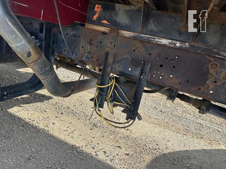 2002-international-4700-image-21