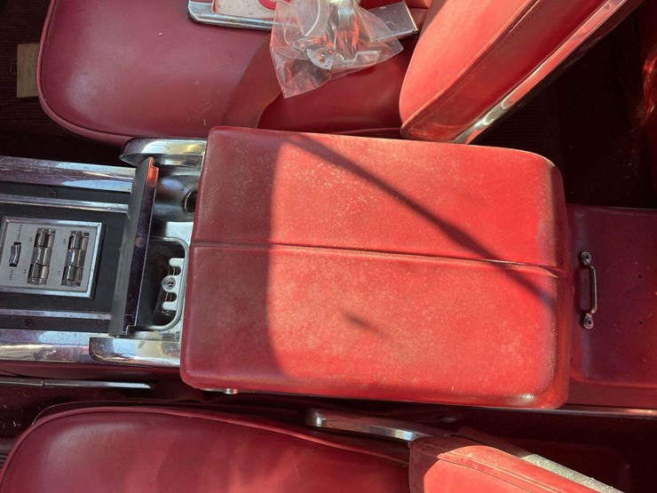 1965-ford-thunderbird-image-62