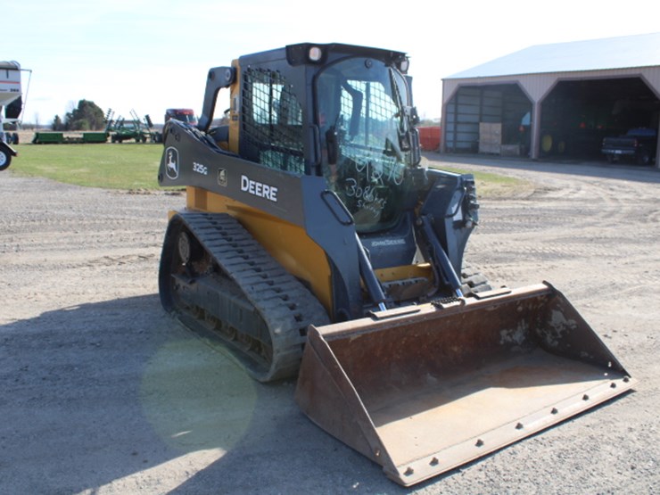 2022-john-deere-325-image-10